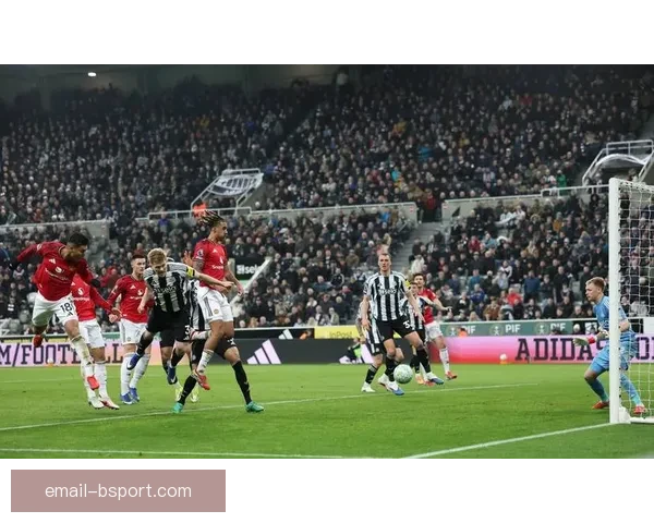 曼联加纳乔对纽卡斯尔倒钩破门荣获英超本月最佳进球